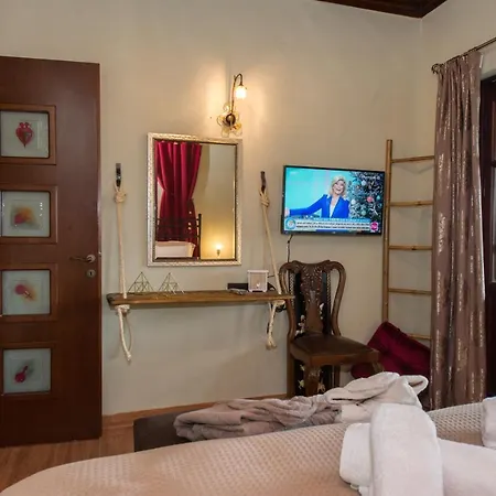 Petra Thea וילה Karítaina