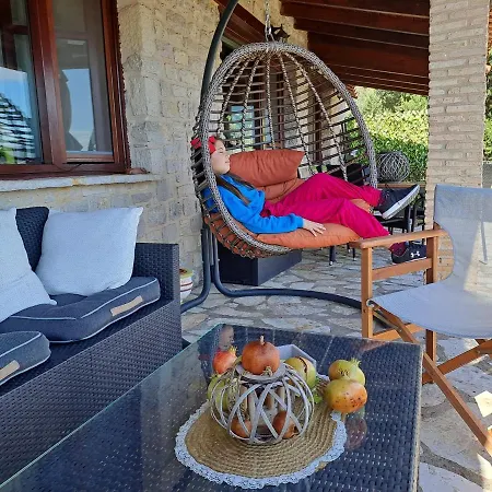 Βίλα Petra Thea *