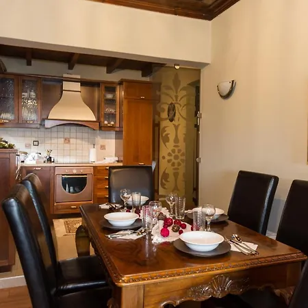 Petra Thea Karítaina