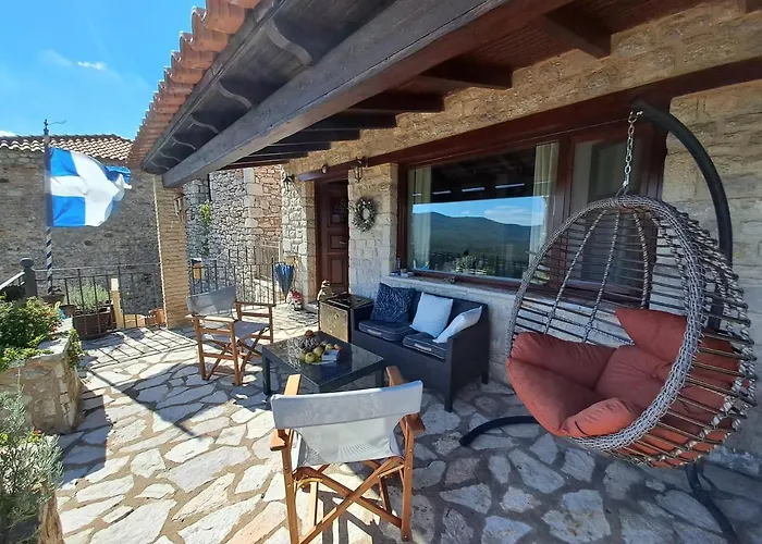 Petra Thea Βίλα *